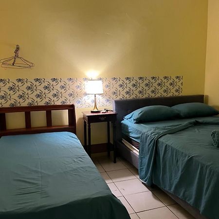ג'ורג'טאון Emerald Apartments Inc מראה חיצוני תמונה