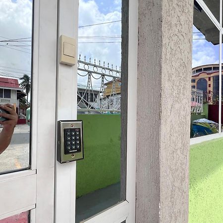 ג'ורג'טאון Emerald Apartments Inc מראה חיצוני תמונה