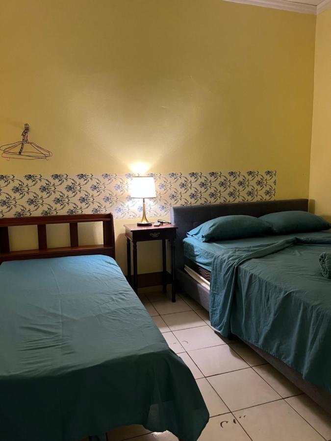 ג'ורג'טאון Emerald Apartments Inc מראה חיצוני תמונה