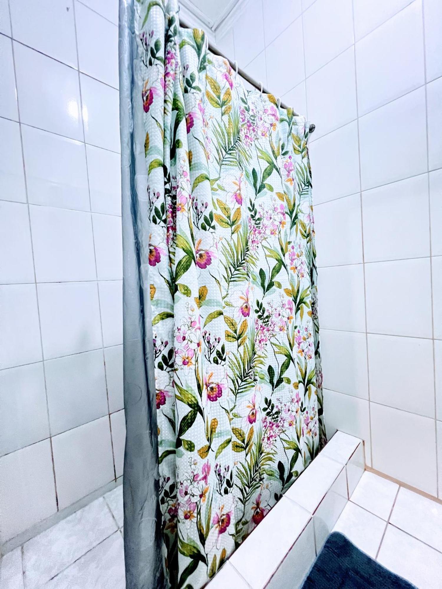 ג'ורג'טאון Emerald Apartments Inc מראה חיצוני תמונה