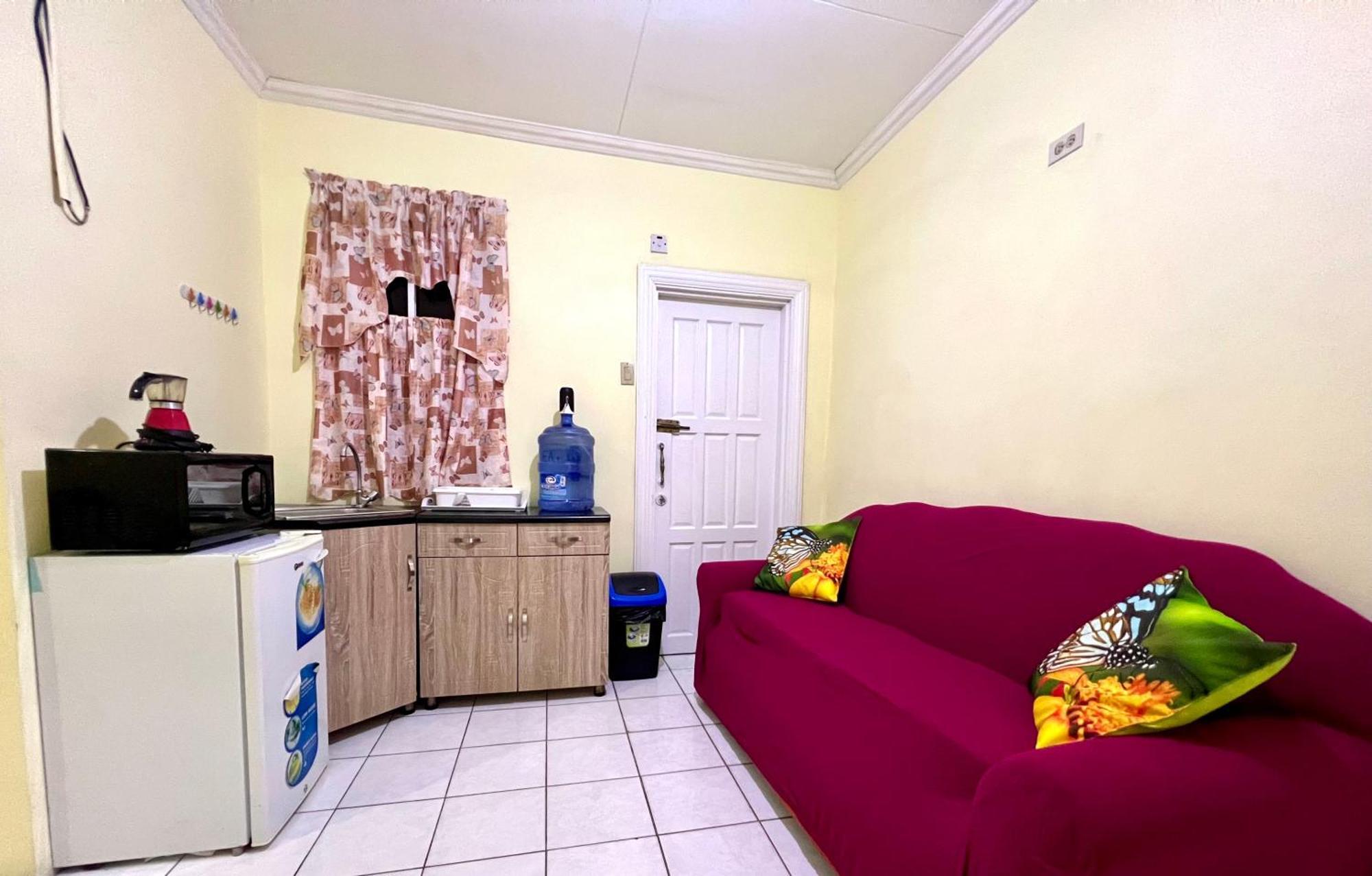 ג'ורג'טאון Emerald Apartments Inc מראה חיצוני תמונה