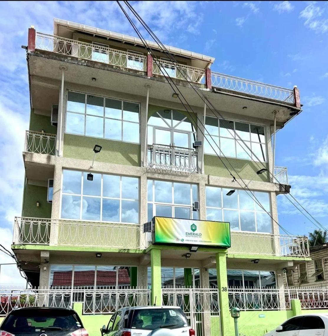 ג'ורג'טאון Emerald Apartments Inc מראה חיצוני תמונה